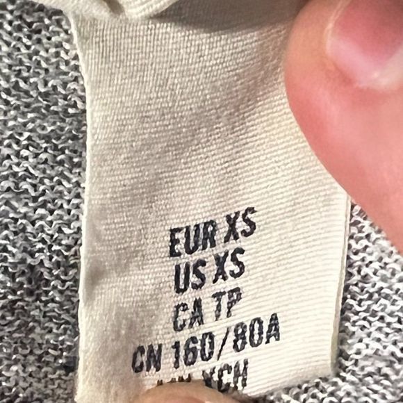 🌿4/$35🌿‎ H&M Grey Long Button Down Cardigan (XS) - Picture 8 of 10